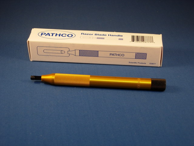 Razor blade (double edge) with handle