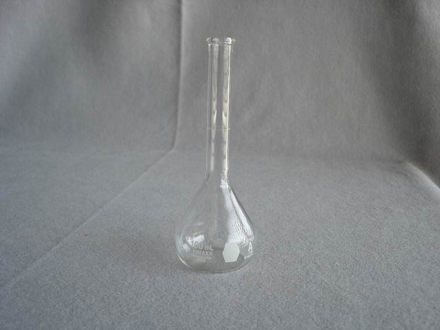 Volumetric Flask - 100 mL.