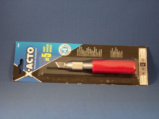 No. 5 Heavy-Duty Plastic Handle Knife